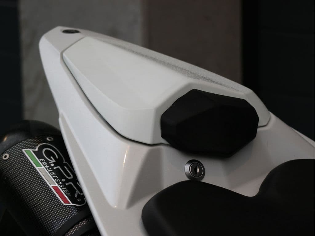 Yamaha YZF R1 A2 mogelijk foto 10
