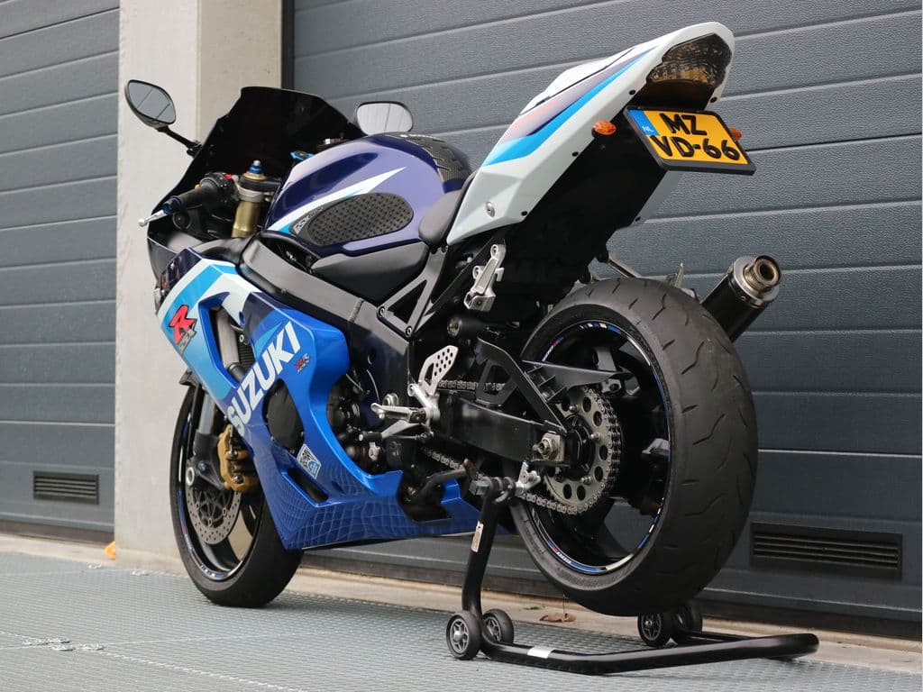 Suzuki GSX-R 600 A2 op kenteken foto 6